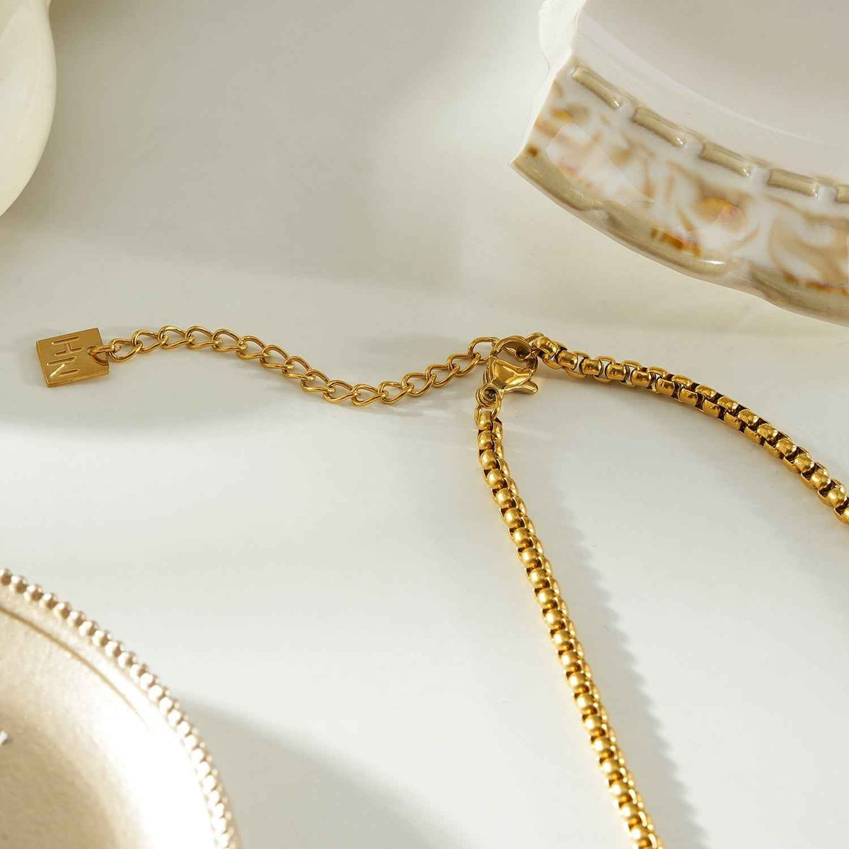 MAHANA Gold: Lariat Necklace with Sliding Bead & Tassel Drop – Modern Minimal Statement