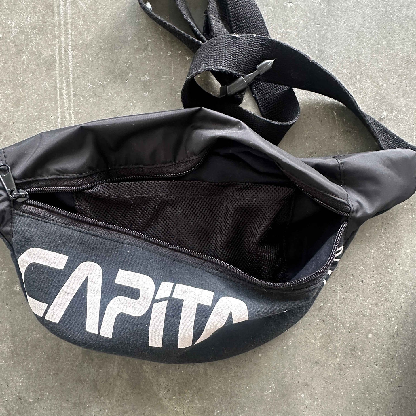 The Cross Body Bag - Capita Skeleton Peace