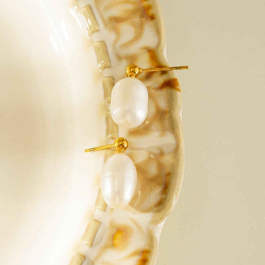 MAGANA Gold: Petit Pearl Stud Earrings with Mini Bead Crown