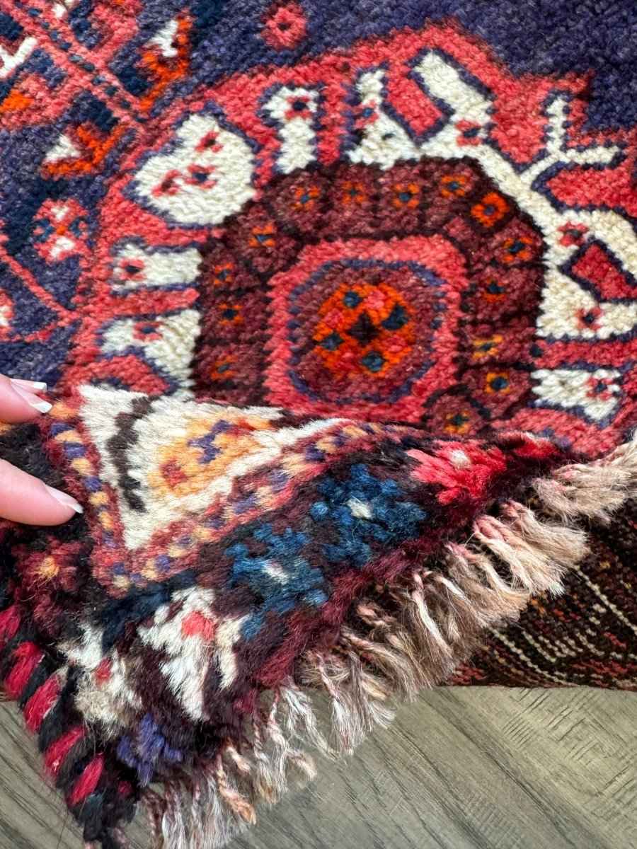 Persian Shiraz Rug | 5' 5" x 8' 2"