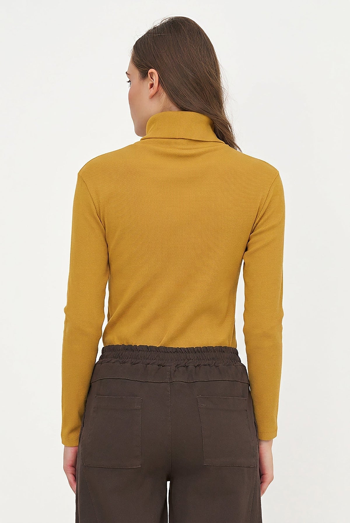 Women's Classic Rib-Knit Turtleneck Top with Long Sleeves