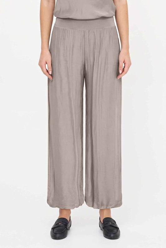 Women's Woven Pull-On Pants