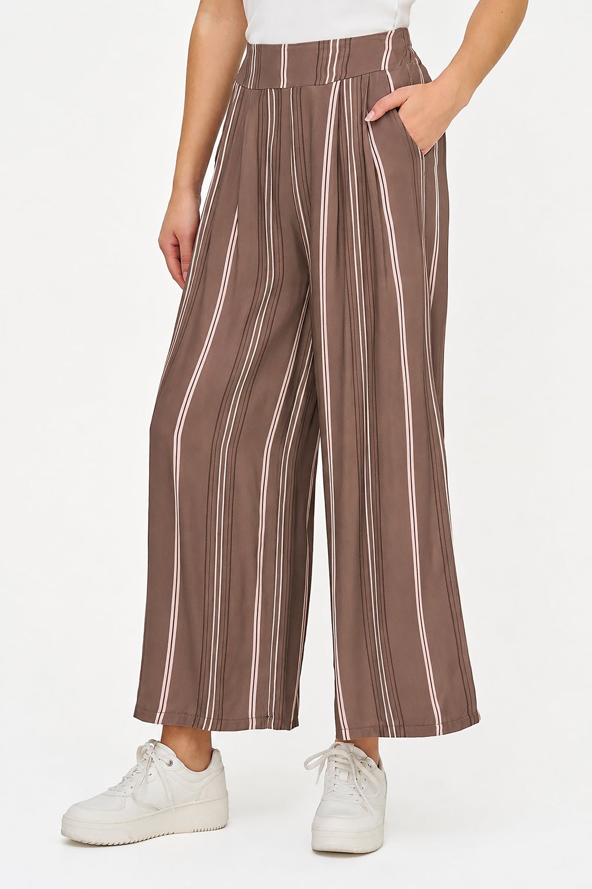 Women's Printed Woven Wide-Leg Pull-On Pants with Side Pockets