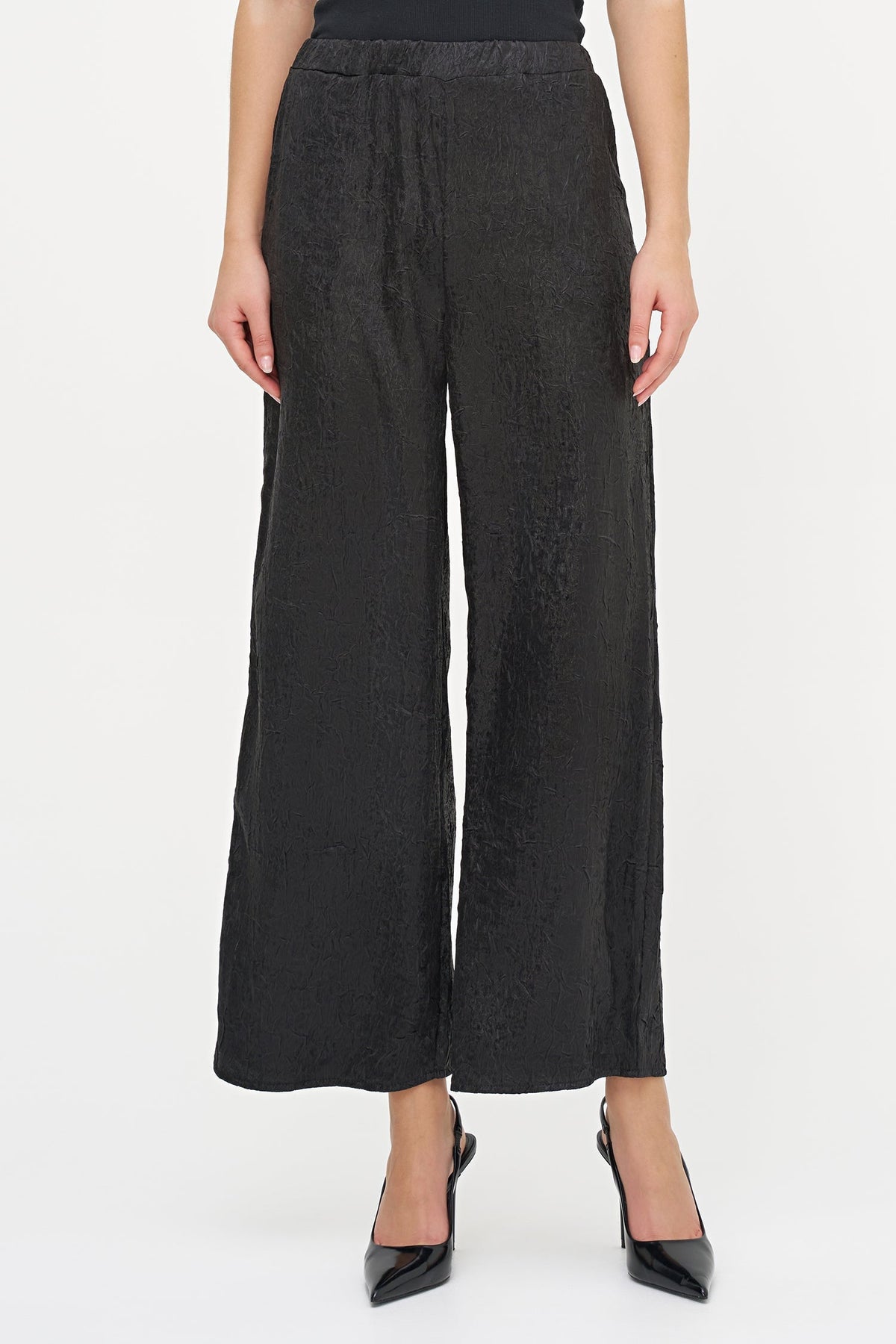Women's Woven Relaxed-Fit Pull-On Pants with Side Pockets