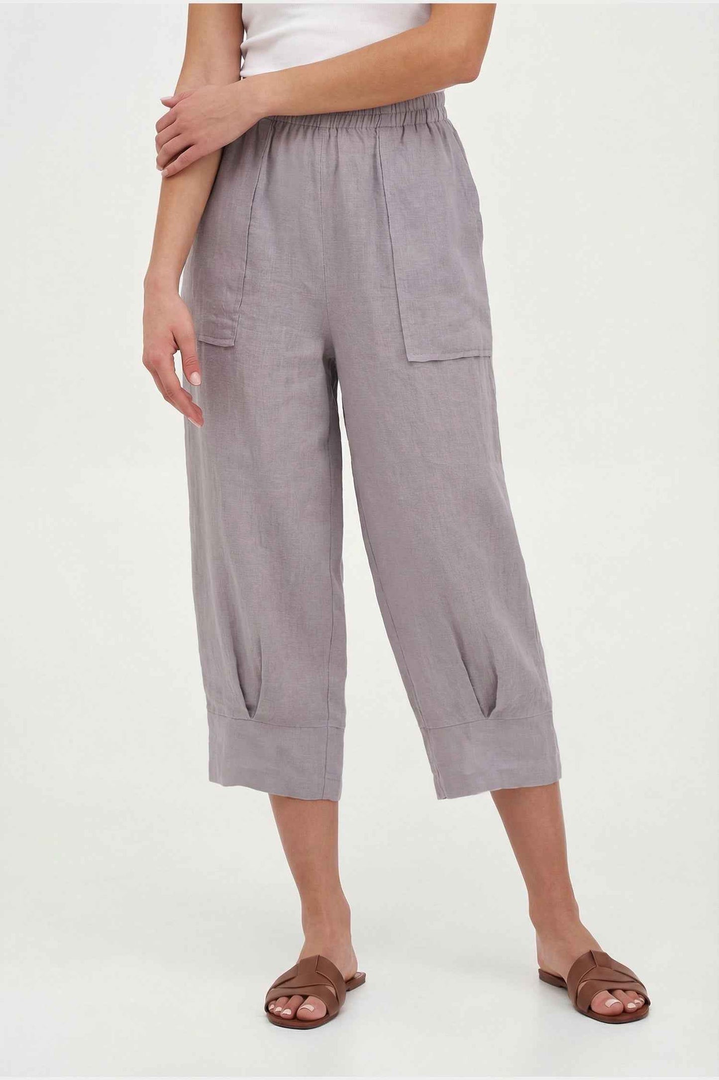 Women's Woven Capri Trousers