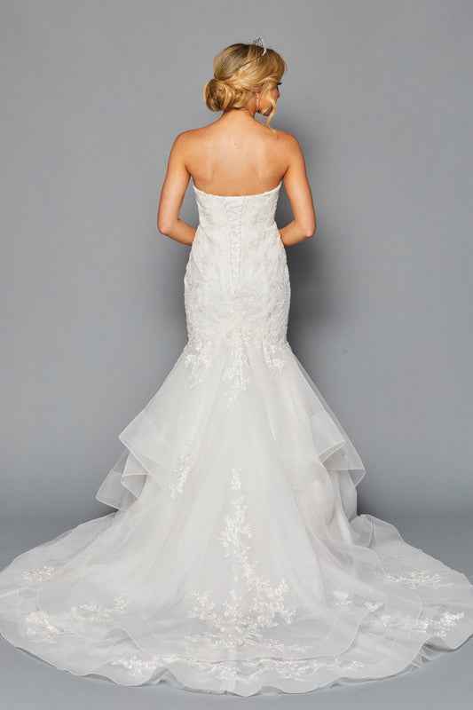 Strapless Sweetheart Neck Bridal Gown