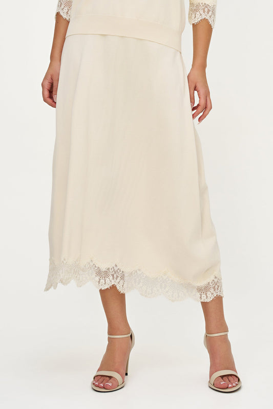Women's Fine Knit Pull-On A-Line Skirt with Lace Trim