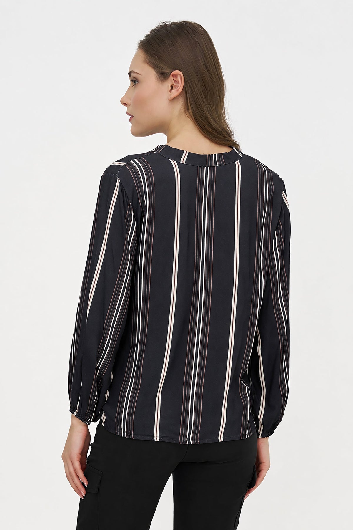 Women's Printed Woven Tunic with Buttoned V-Neck Collar & Side Slits