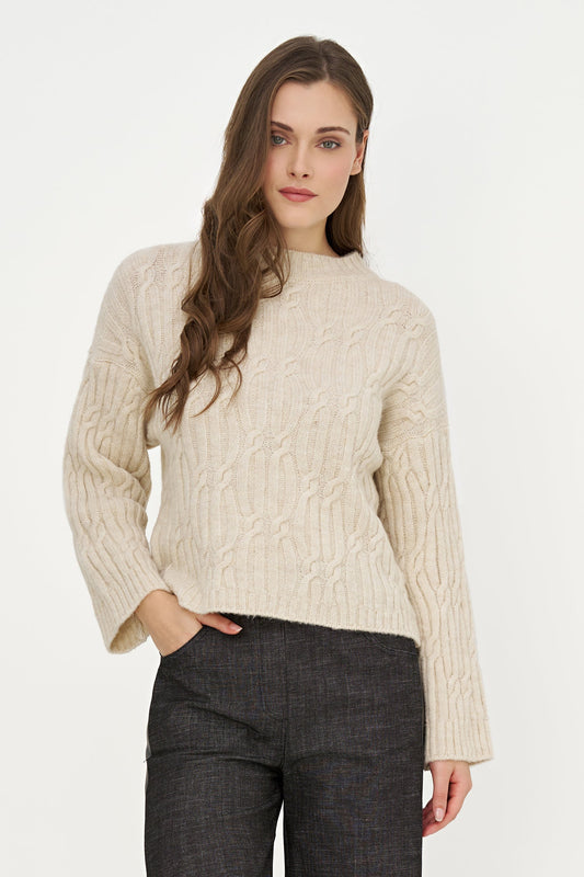Women's Cable-Knit Crew-Neck Sweater with Long Sleeves