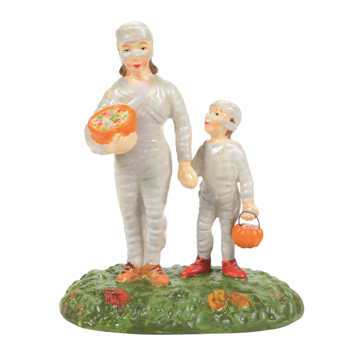 Department 56 Snow Village Halloween Accessories Mommy Treats Figurine, 4.53 Inch, Multicolor