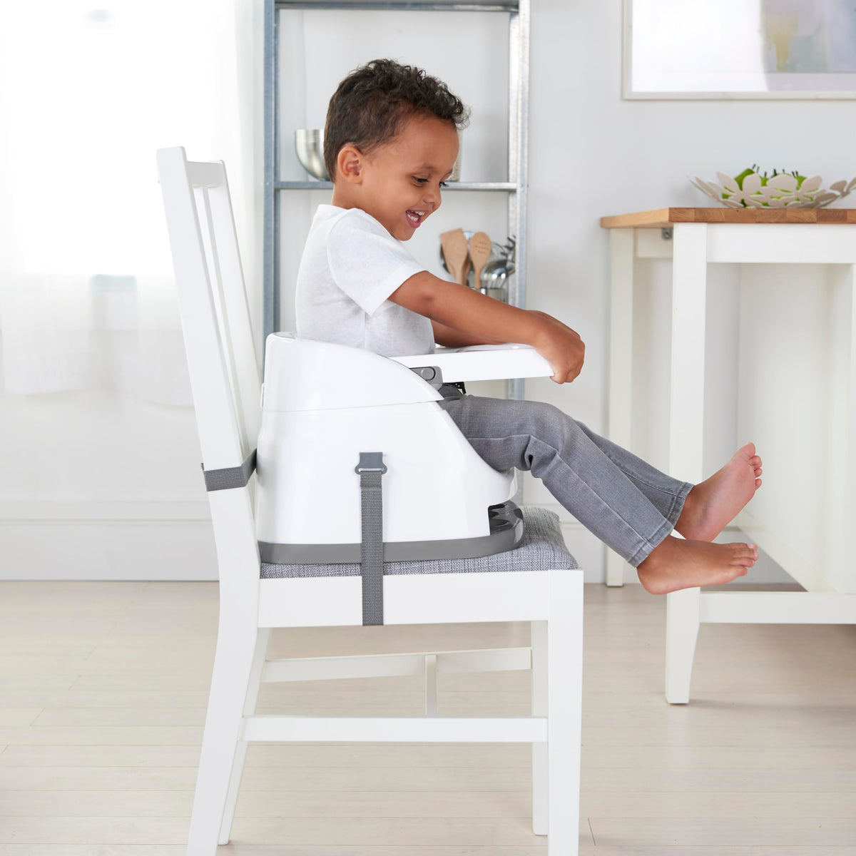 Ingenuity Baby Base 2-in-1 Booster Feeding and Floor Seat with Self-Storing Tray - Mist 🍁 All In One Marketplace Canada