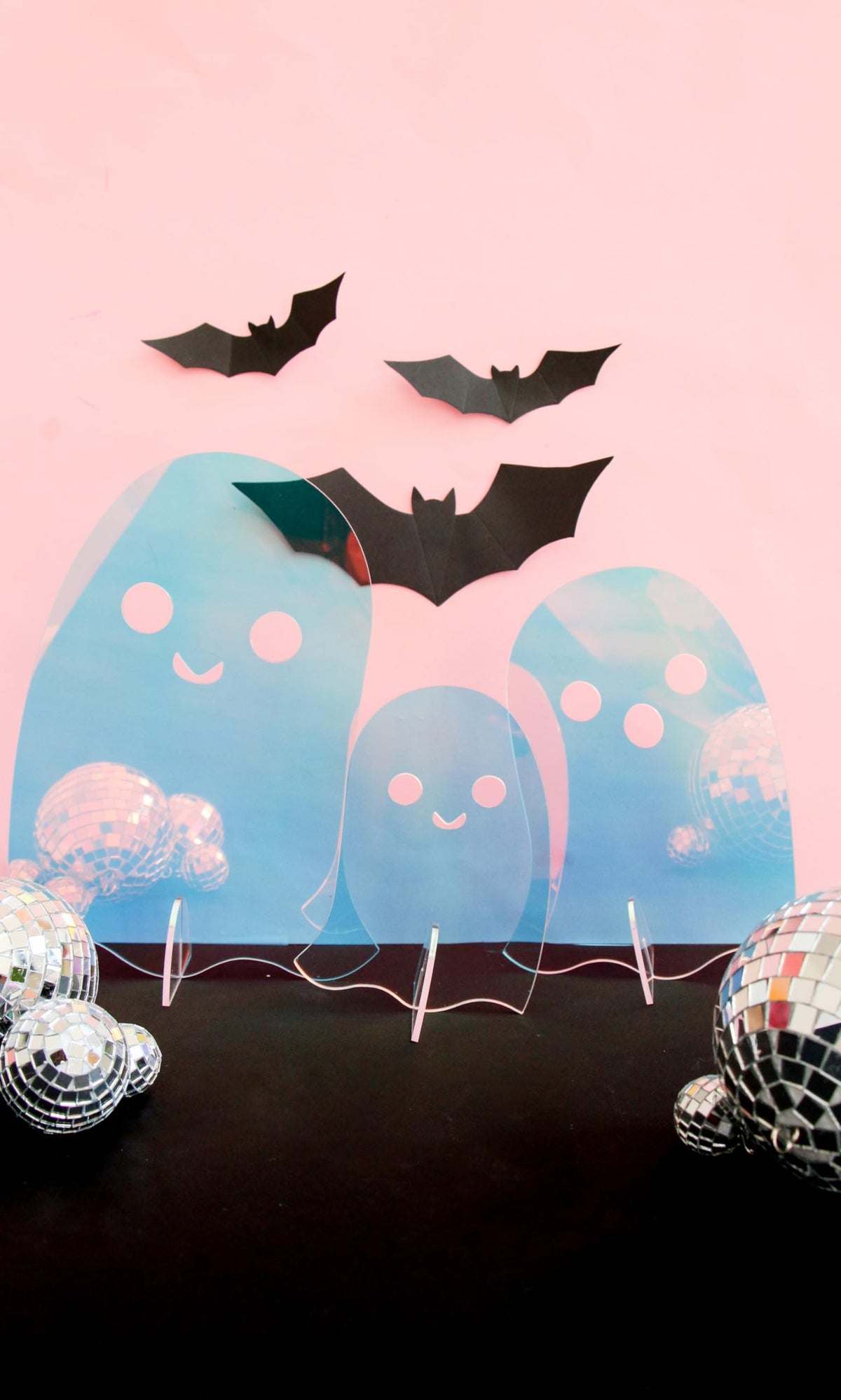Kailo Chic Halloween Acrylic Décor, Iridescent Ghost, Set of 3 (ADG-25547)