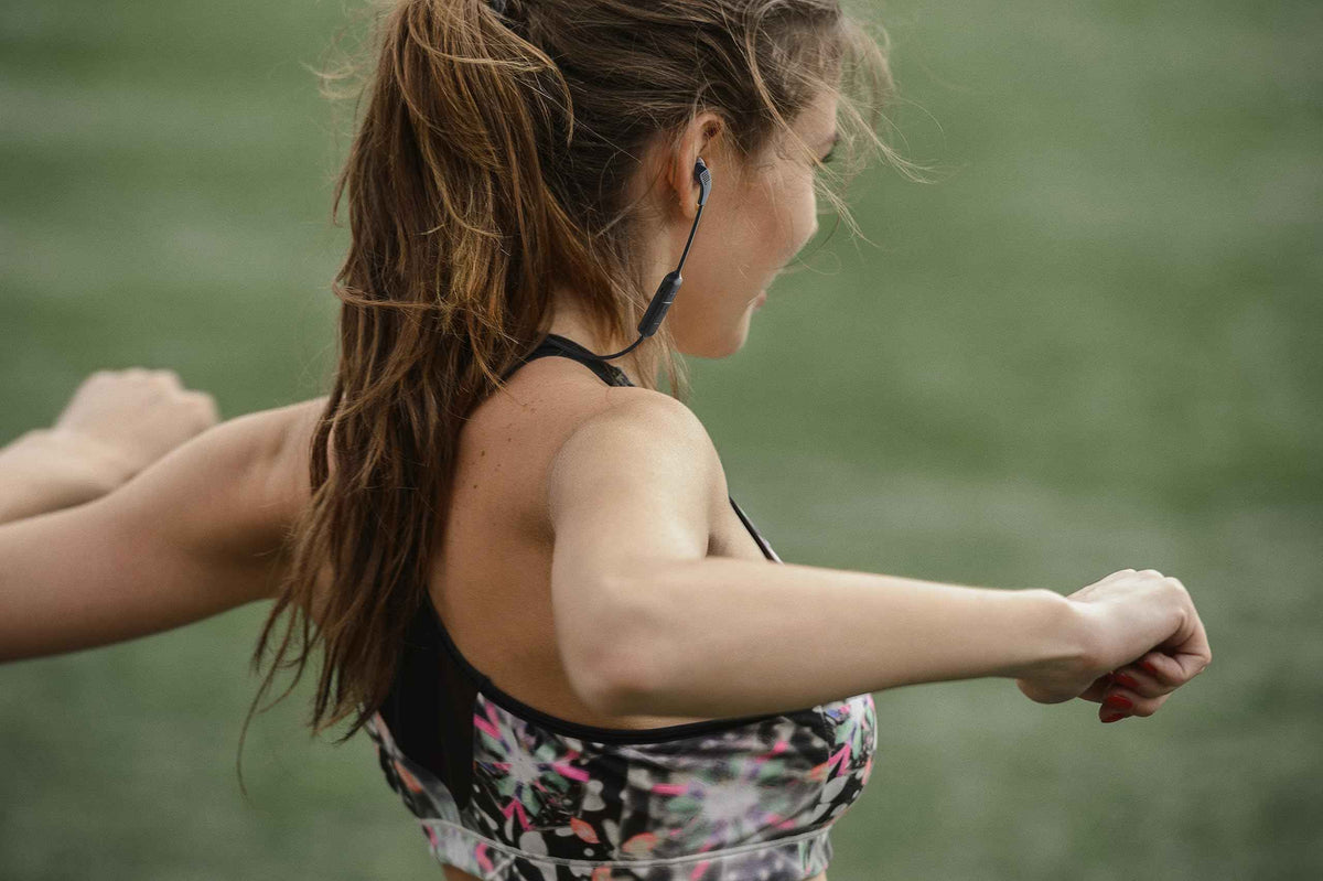 JBL Endurance Run 2 Wireless - Waterproof in-Ear Sport Bluetooth Headphones - Black 🍁 All In One Marketplace Canada