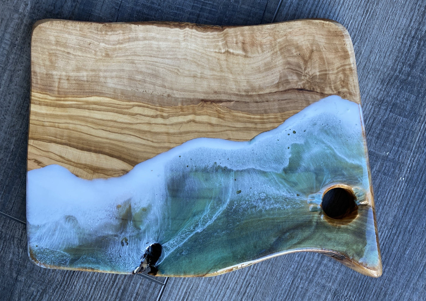 Olive Wood Charcuterie Board - AURABAGS SHOP