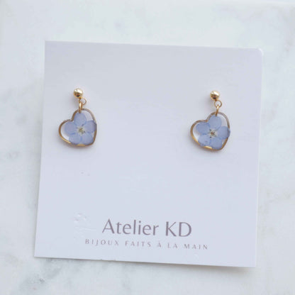 Boucles d’oreilles Mia - fleurs de myosotis - coeur (petit 12mm)