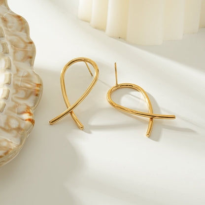 MAEVE Gold: Minimalist Oval Shaped Wire Constructed Stud Earrings