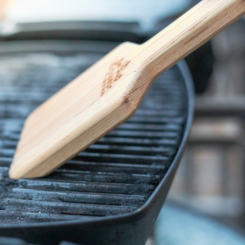 Brosse à BBQ en bois fabriquée au Québec
