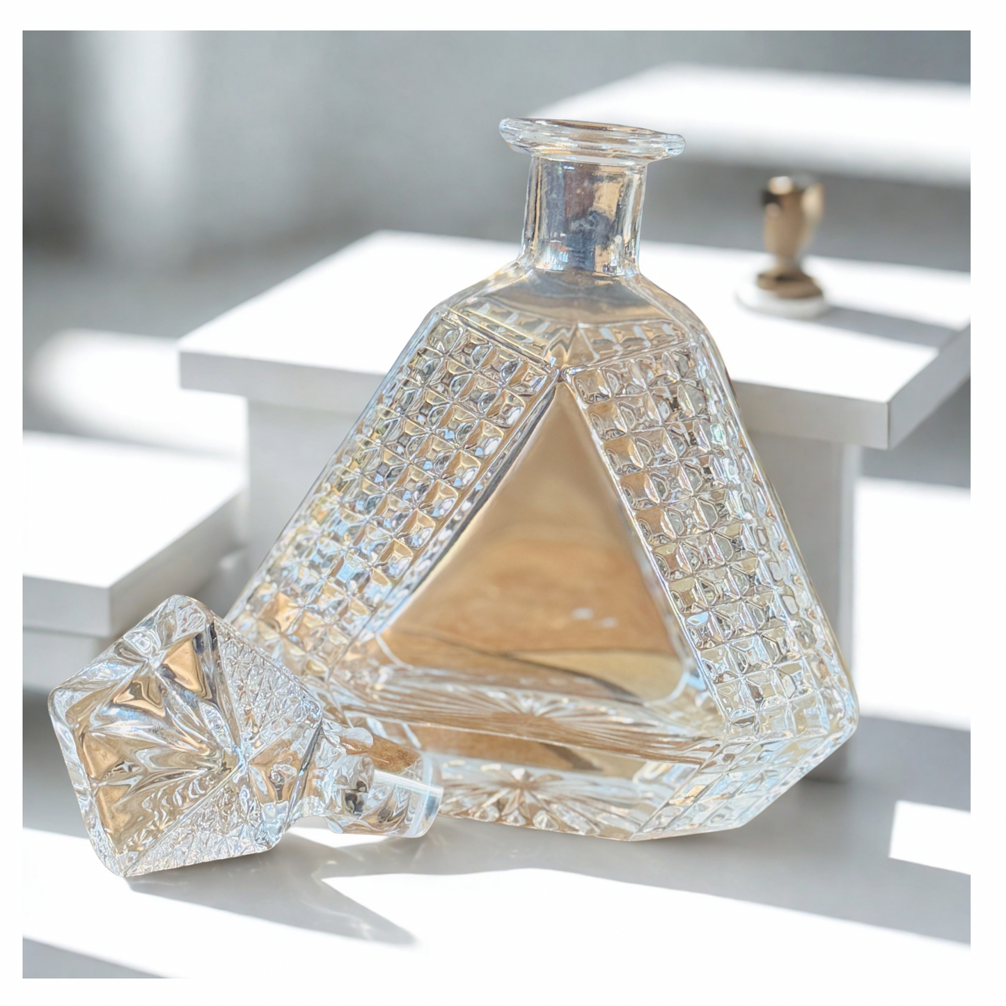 Triangle Whiskey Decanter – Handcrafted Glass Gift Set