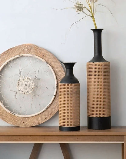 Kushi Vase