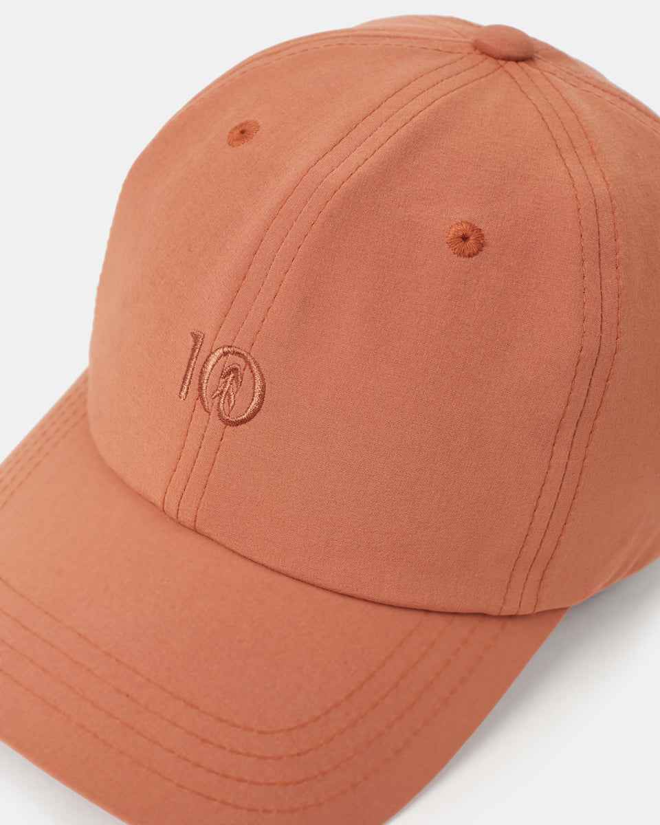 InMotion Peak Hat