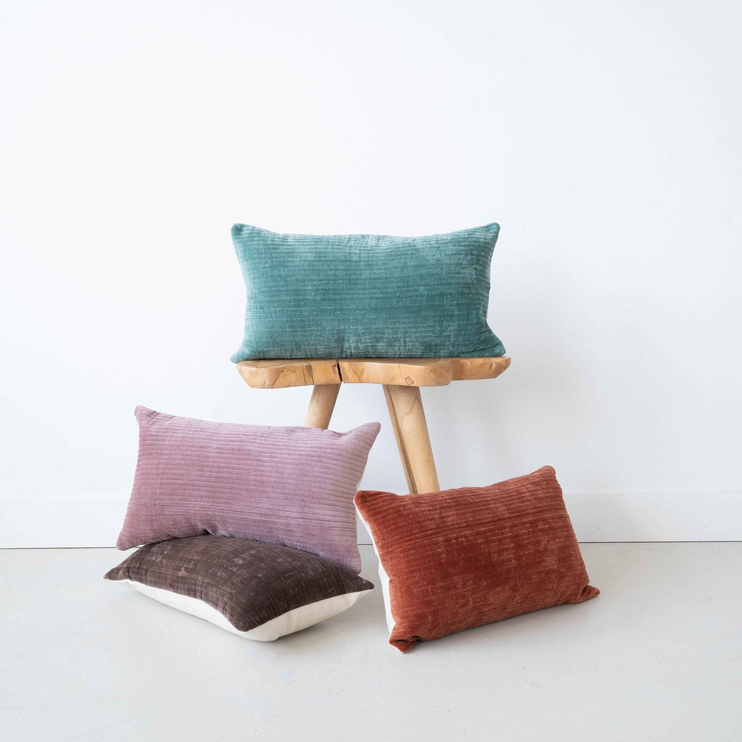VELVET - RIBBED BROWN