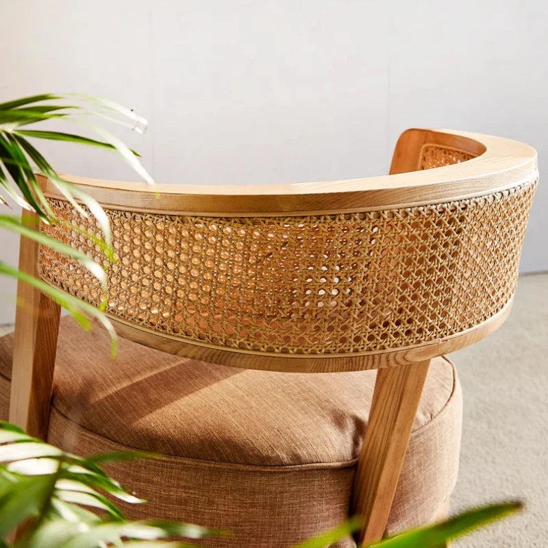 Kutsurogu Chair Set