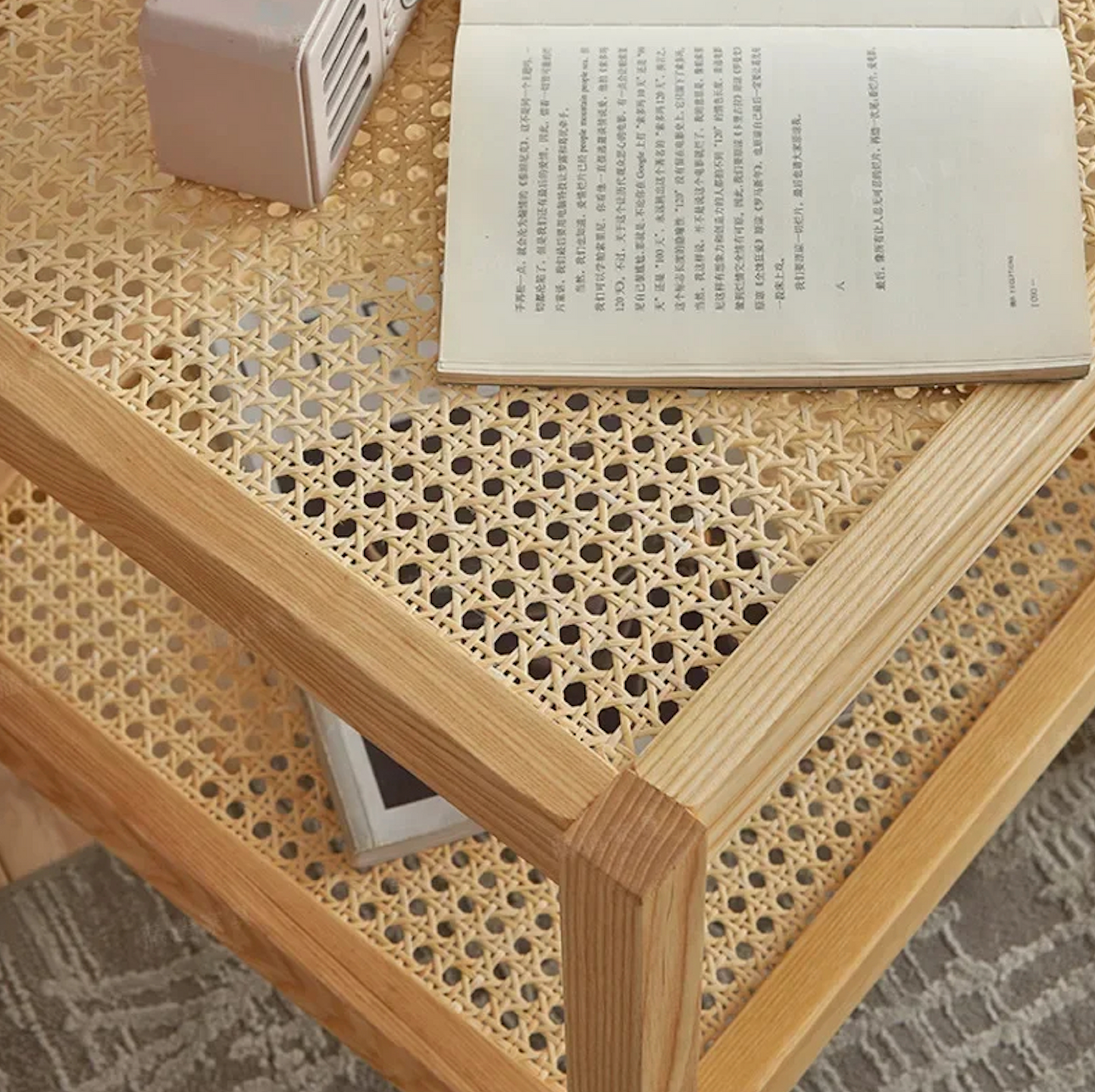 Akana Side Table