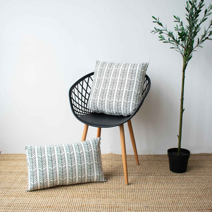 OUTDOOR PILLOW - BLACK AND WHITE 20"