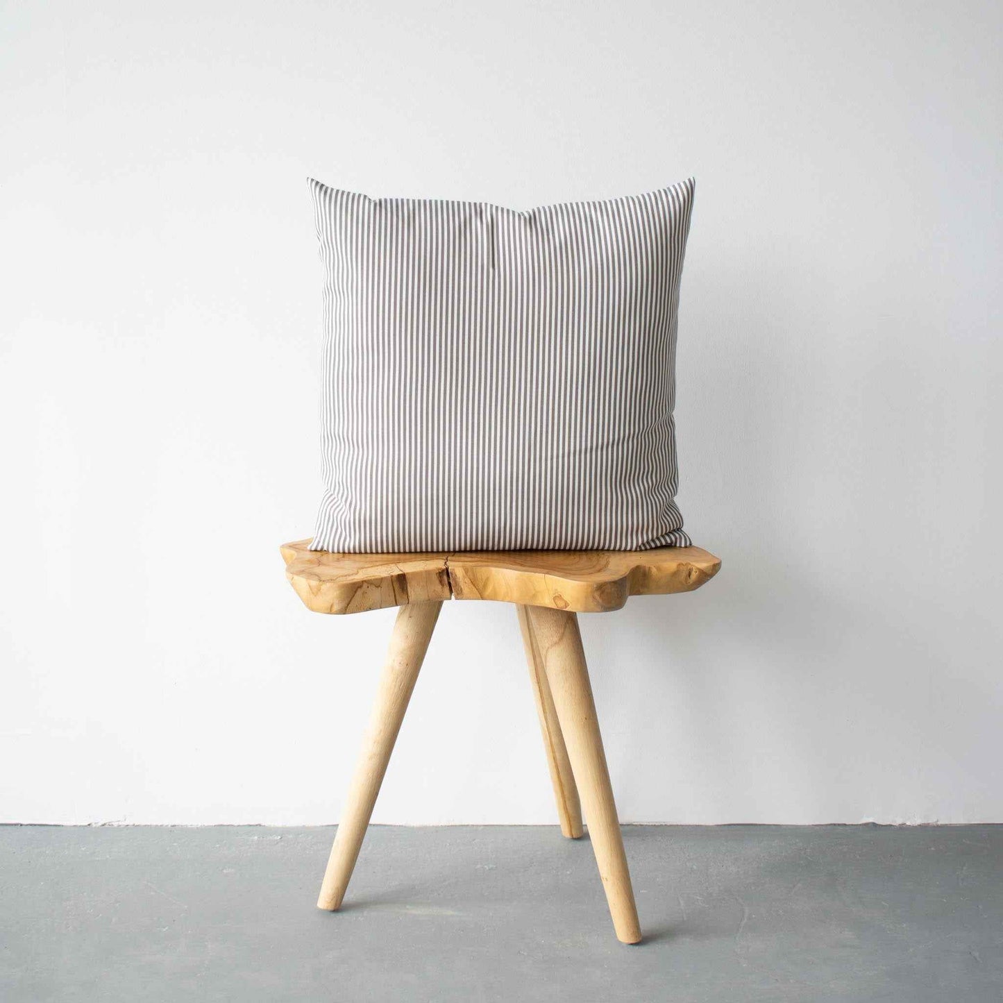 OUTDOOR PILLOW - GREY STRIPE 20"