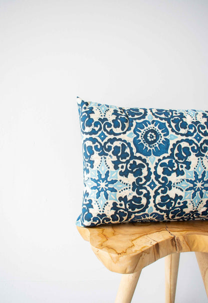 OUTDOOR PILLOW - BLUE FLORAL LUMBAR