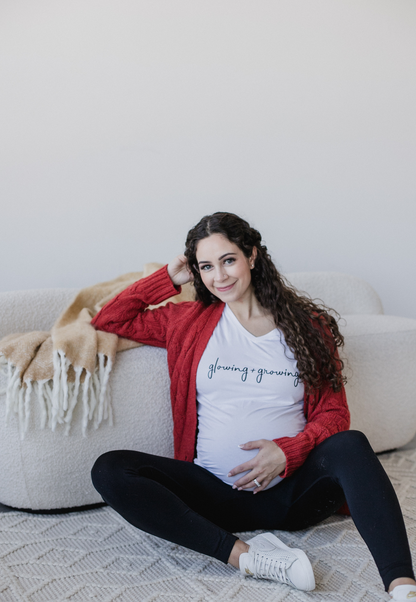 GLOWING AND GROWING Maternity Tee Shirt