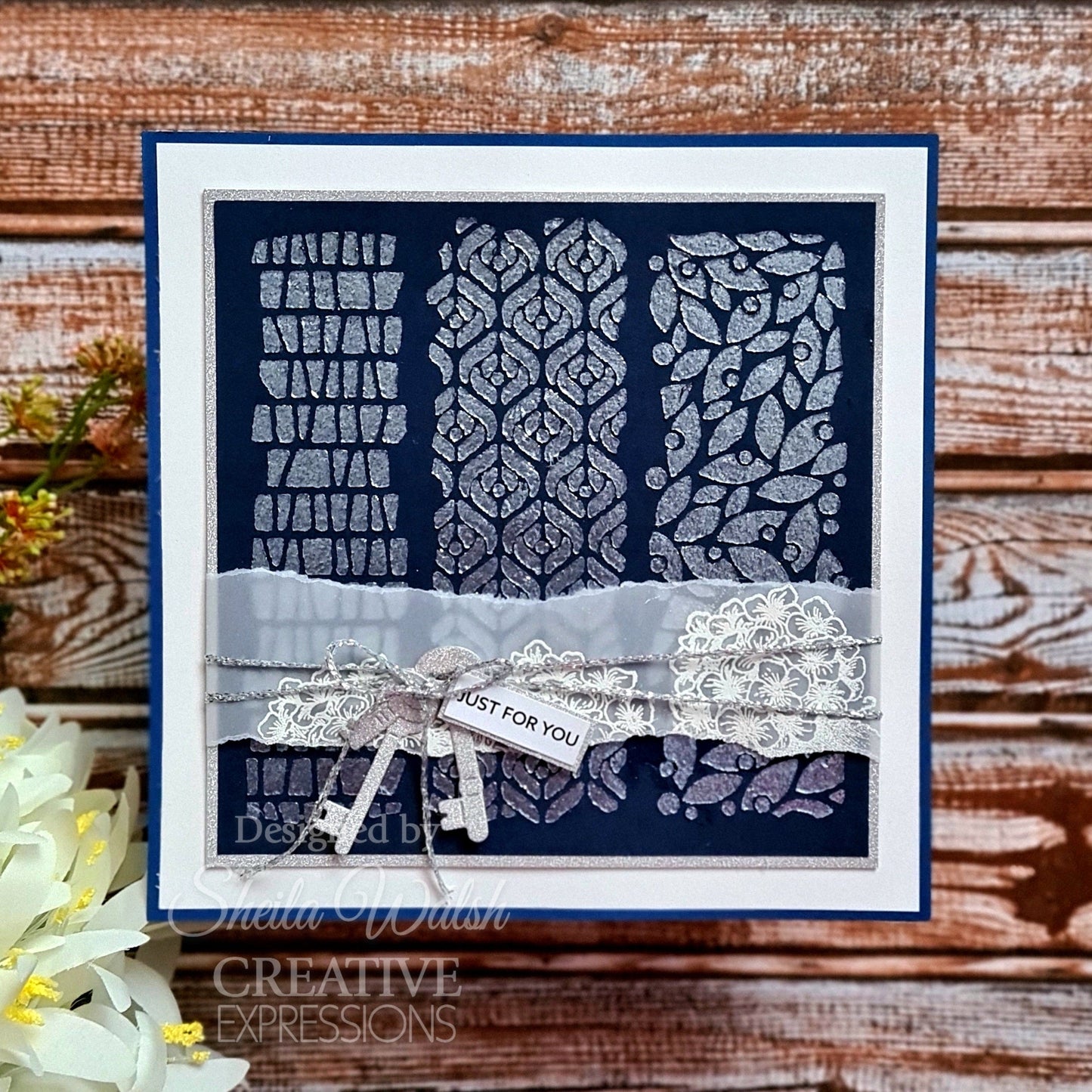 Woodware Mezzo 6 in x 6 in Stencil