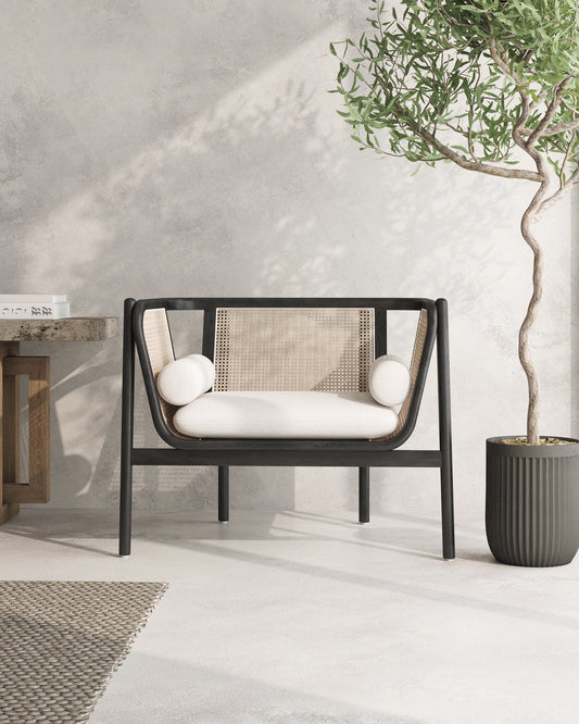 Tulum Akzentstuhl aus Naturrohr – Schwarz/Creme