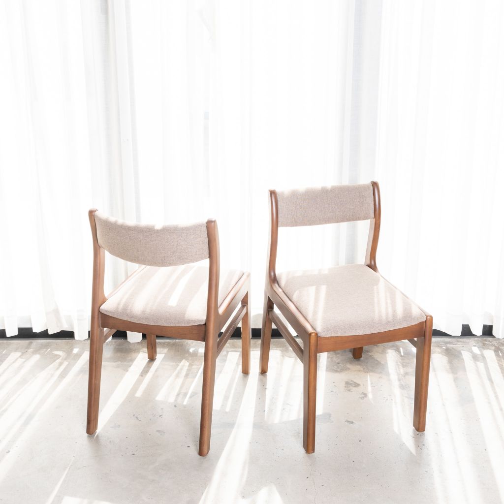 Hobro Natural Rubberwood Dining Chair