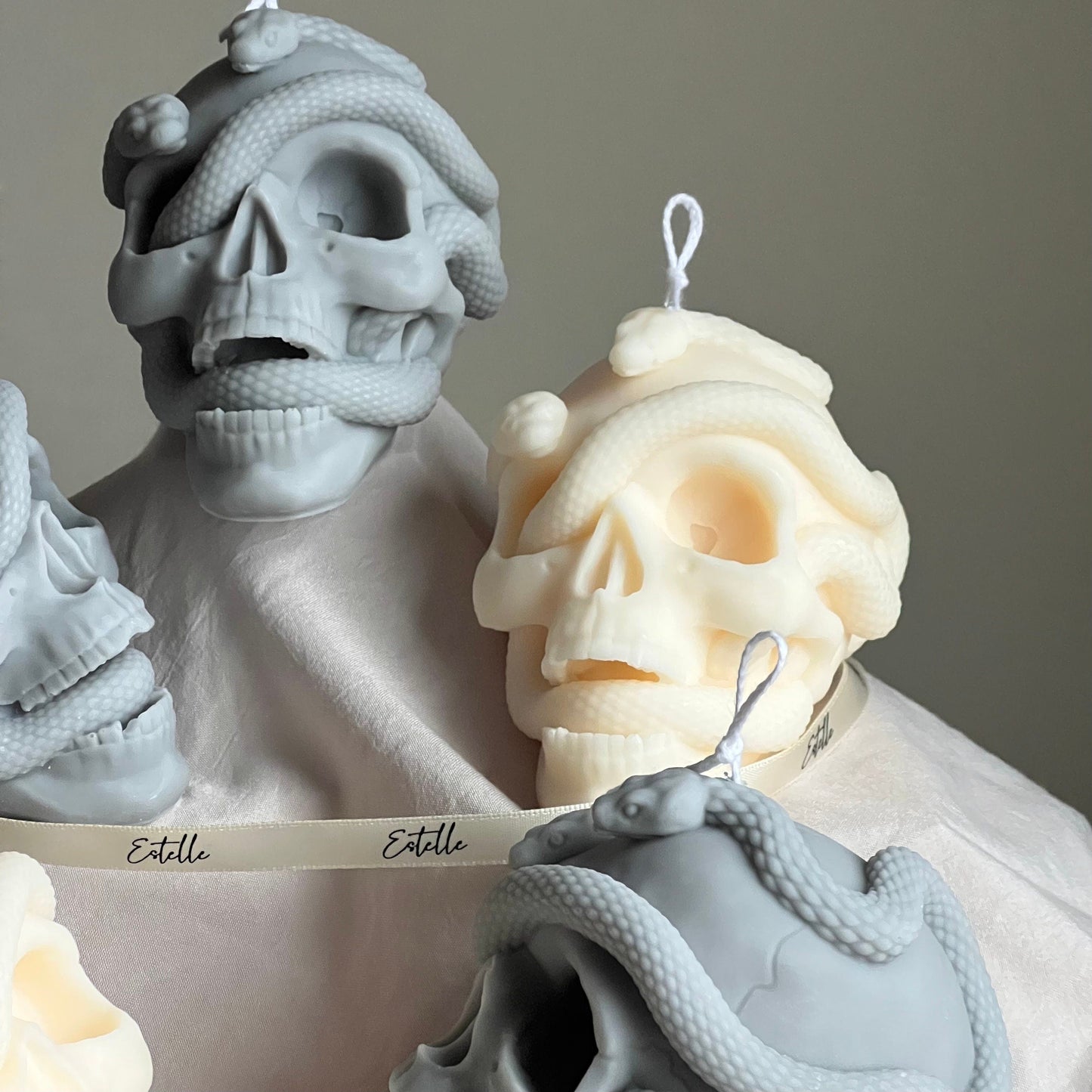 Skull Candle with Snakes: Spooky Halloween Soy Wax Decor