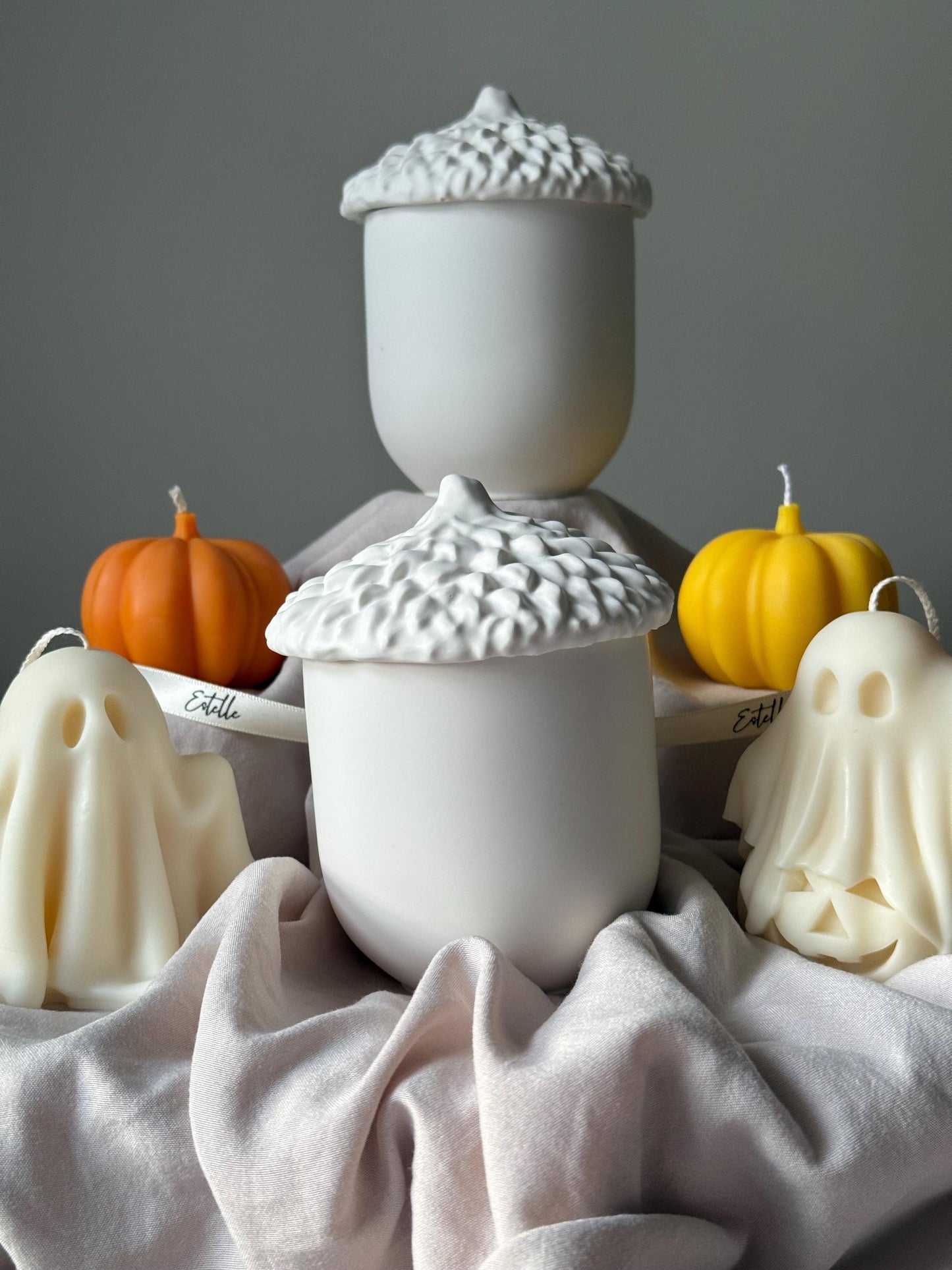 Acorn Jar Sojawachskerze: Handgefertigtes Jesmonite-Gefäß, Herbstduft