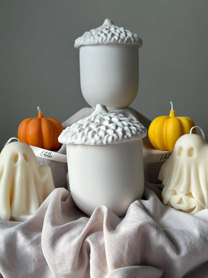 Acorn Jar Sojawachskerze: Handgefertigtes Jesmonite-Gefäß, Herbstduft