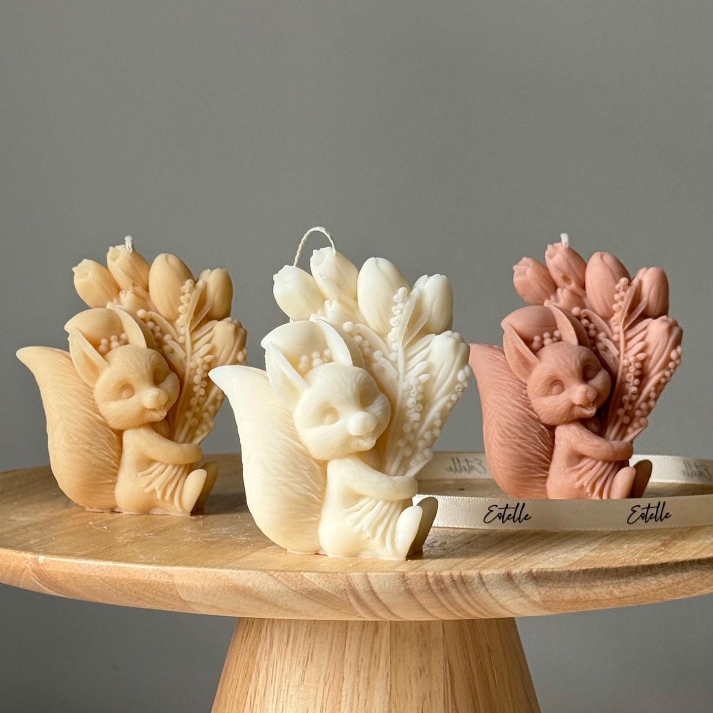 手作りリスのソイキャンドル | 彫刻アート、動物好きへのギフト