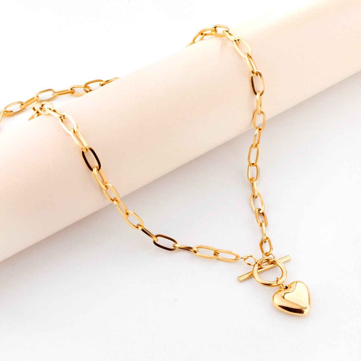 Delicate Heart Chain Choker