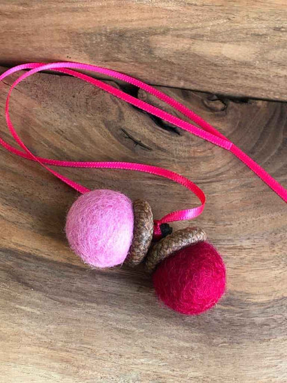 Double Felted Acorn | Fuchsia & Raspberry | Aromatherapy Diffuser