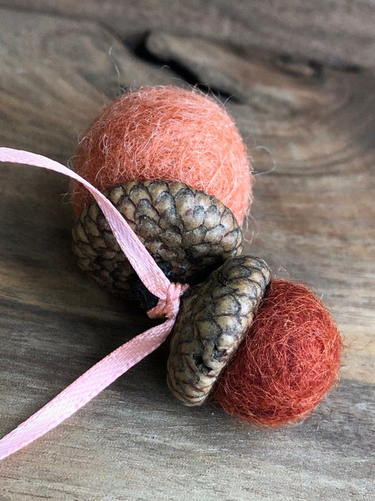 Double Felted Acorn | Burnt Umber & Terra Cotta | Aromatherapy Diffuser