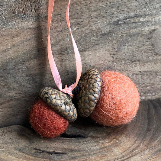 Double Felted Acorn | Burnt Umber & Terra Cotta | Aromatherapy Diffuser