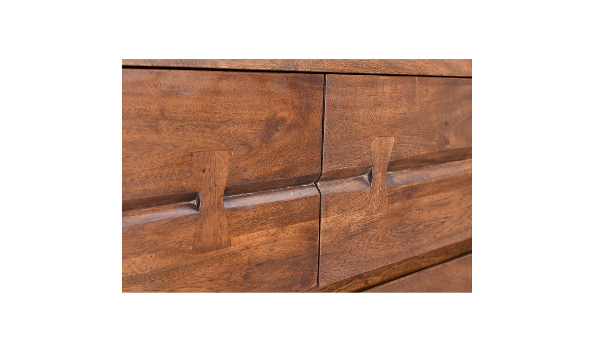Mahajanga Dresser