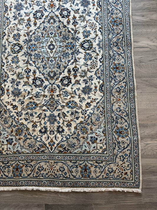 Perisan Kashan Rug | 4' 10" x 7' 10"