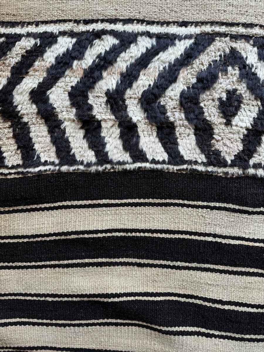 Persian Bakhtiyar Kilim | 3' 4" x 7' 4"
