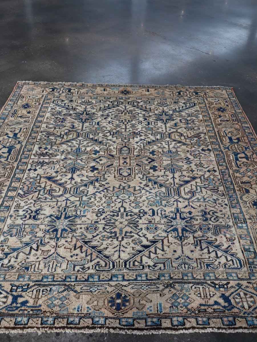 Persian Heriz Rug | 7' 1" x 7' 11"