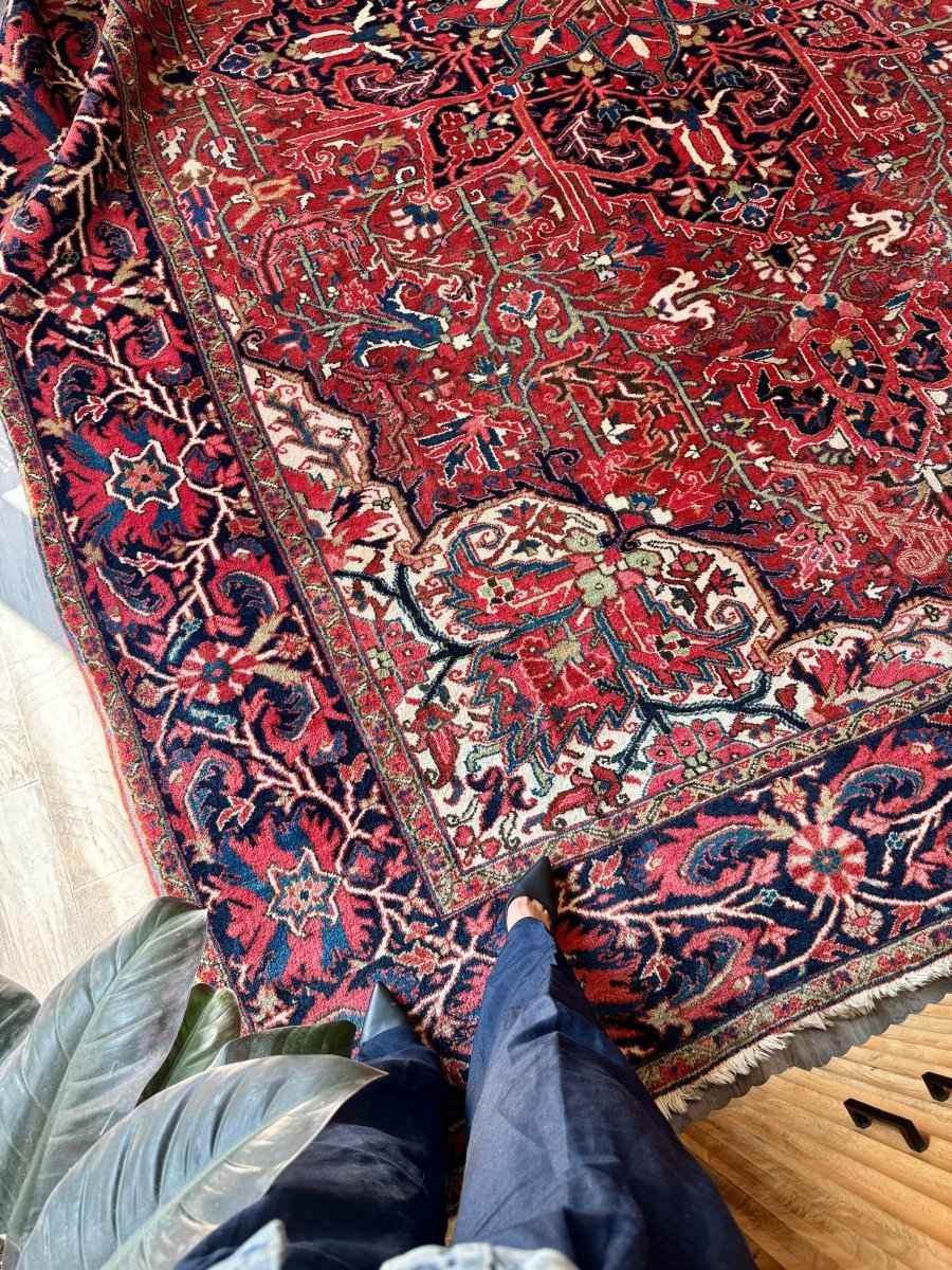 Persian Heriz Rug | 9' 8" x 13'