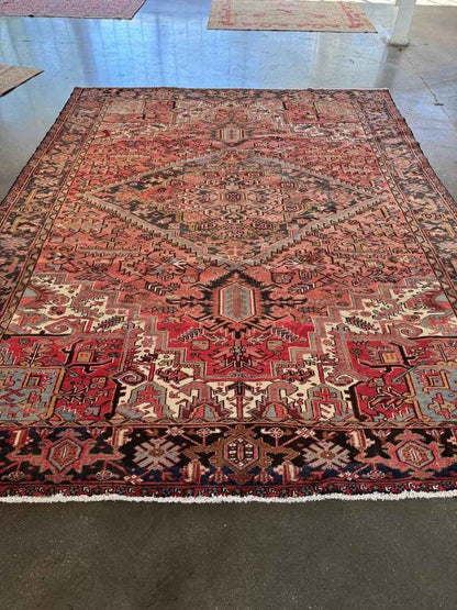 Persian Heriz Rug | 9' 8" x 12' 8"