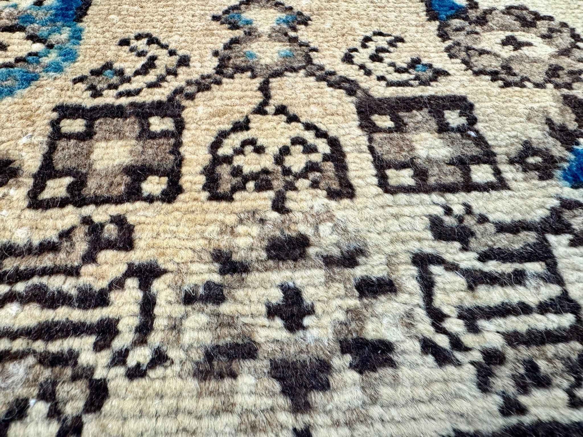 Persian Hosseinabad Runner Rug | 3' 8” x 10' 2"