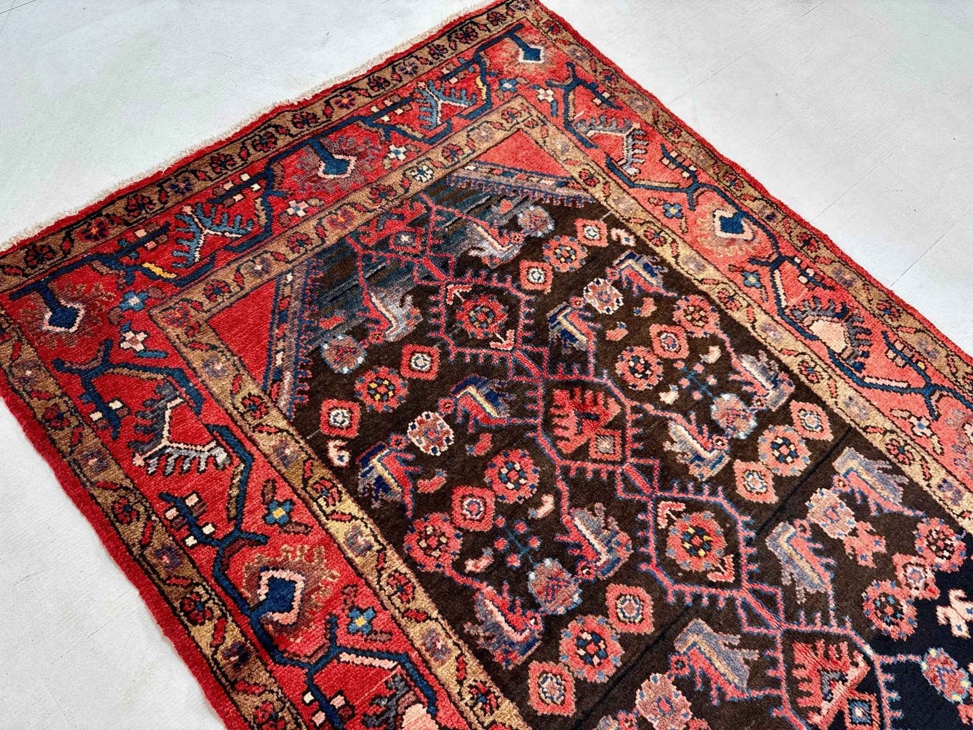 Persian Jozan Rug | 3' 5” x 4' 11"